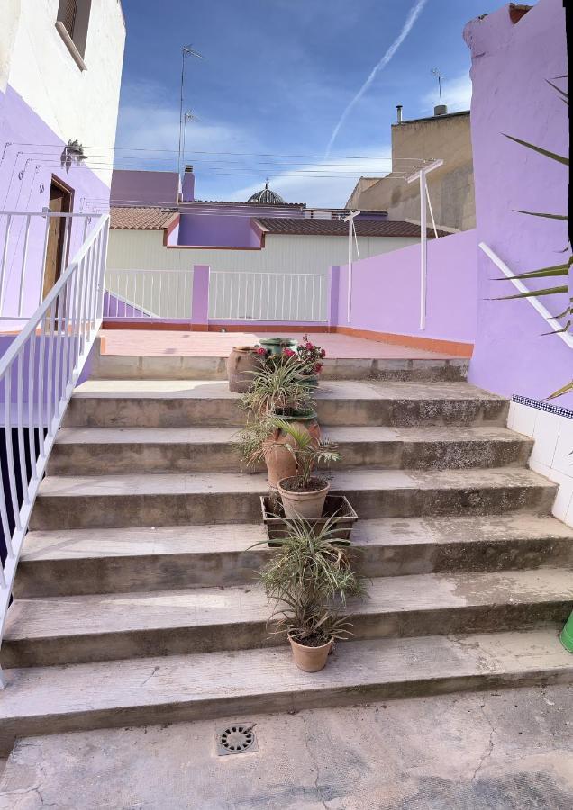 Las 9 Candelas Alojamiento En El Centro De Yecla Luaran gambar
